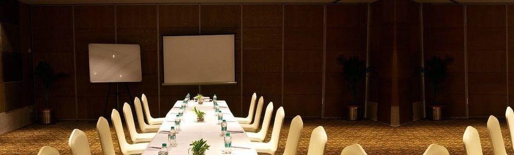 Citrus Hotel Bhiwadi エクステリア 写真