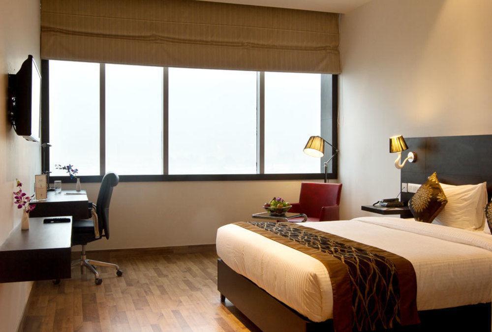 Citrus Hotel Bhiwadi エクステリア 写真